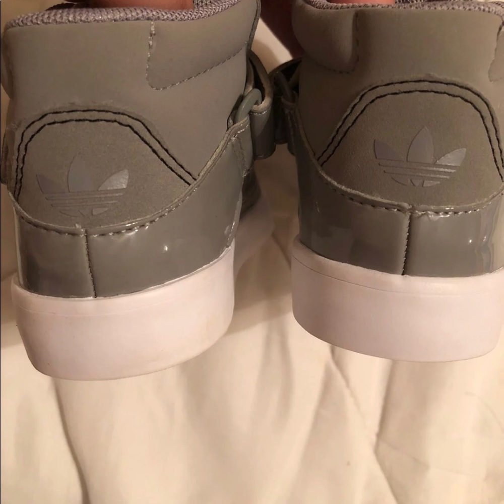 Adidas - Picture 4 of 4